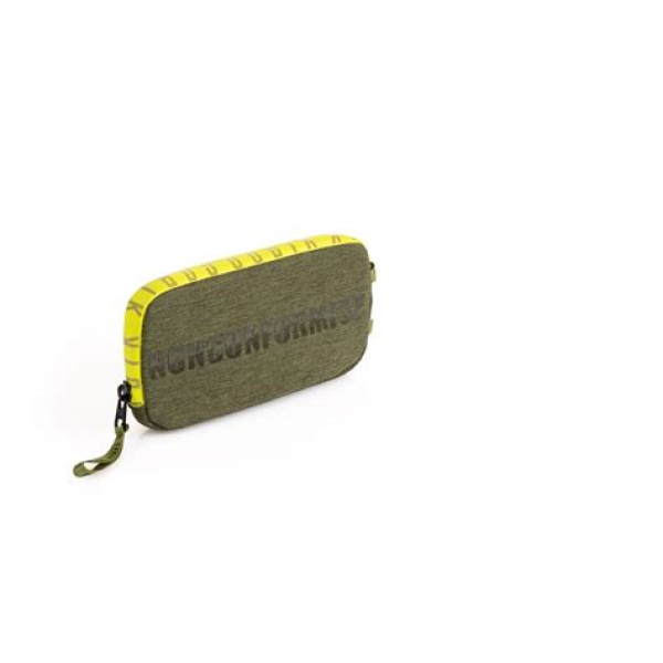 FUNDA DE MOVIL ESSENTIAL ARMY